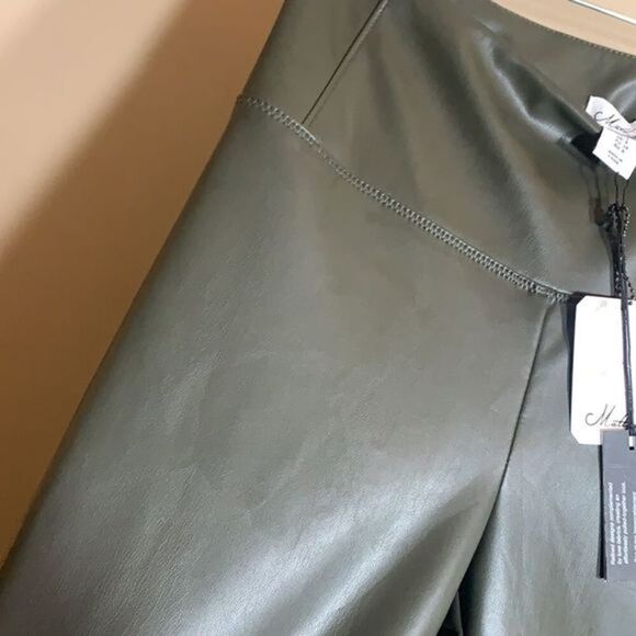 Matteson Grey Leather Style Leggings NWT - Picture 5 of 6